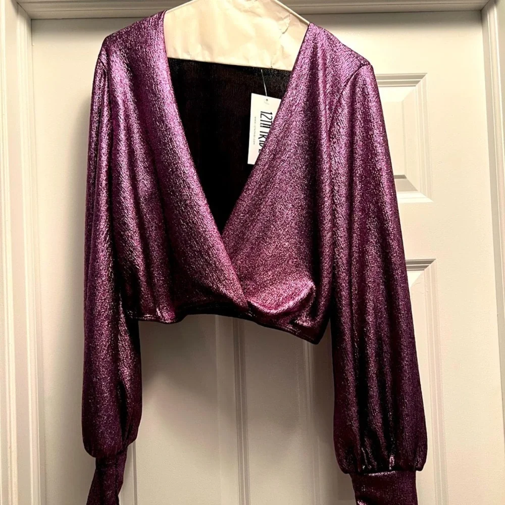 NWT 12th Tribe Purple Shimmer Crop Top - Picture 1 of 4